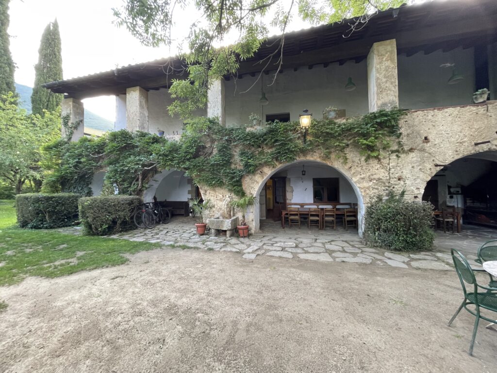 Notre hébergement, la Casa Prat à Sant Feliu de Pallarols, fabuleux 🤩